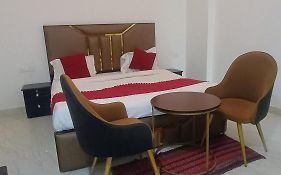 Stars Noida